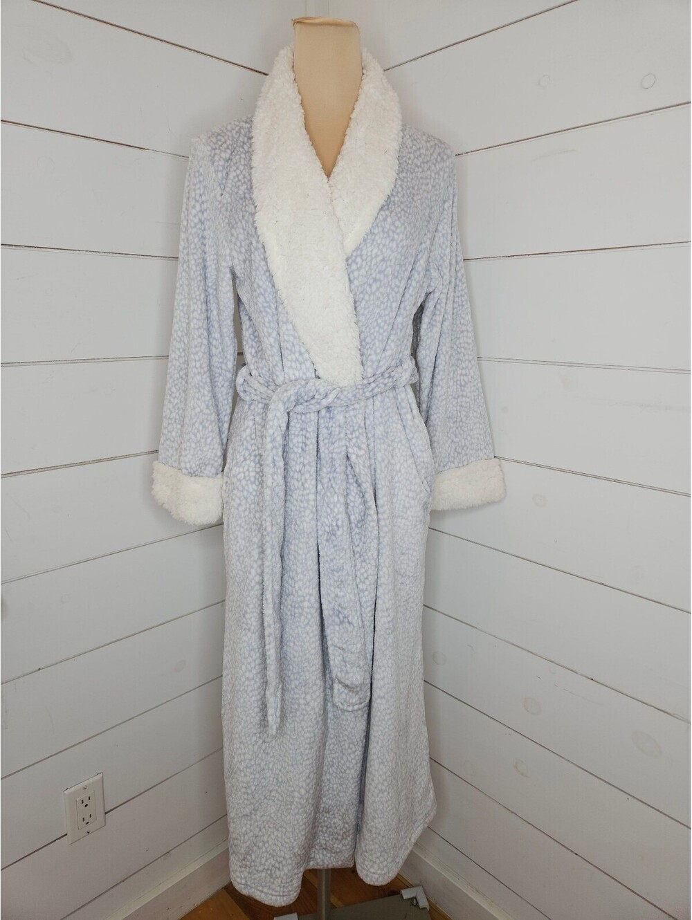 Oscar De La Renta small medium grey & blue cozy long wrap robe